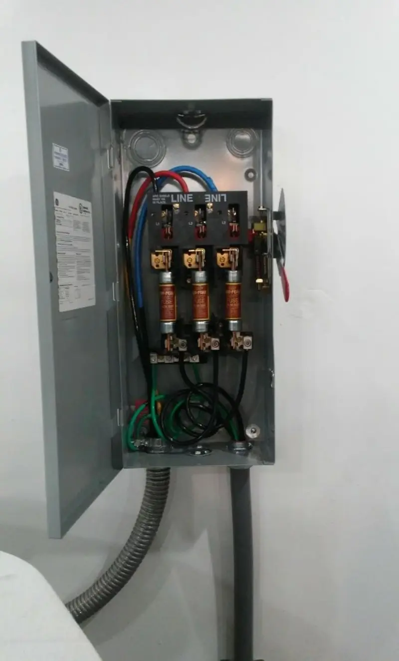 Three-phase disconnect switch installed for Smoke Detector Installation in Belville